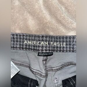 American Eagle Women’s Curvy Super High Rise Legging Size 8 Houndstooth Pattern.
